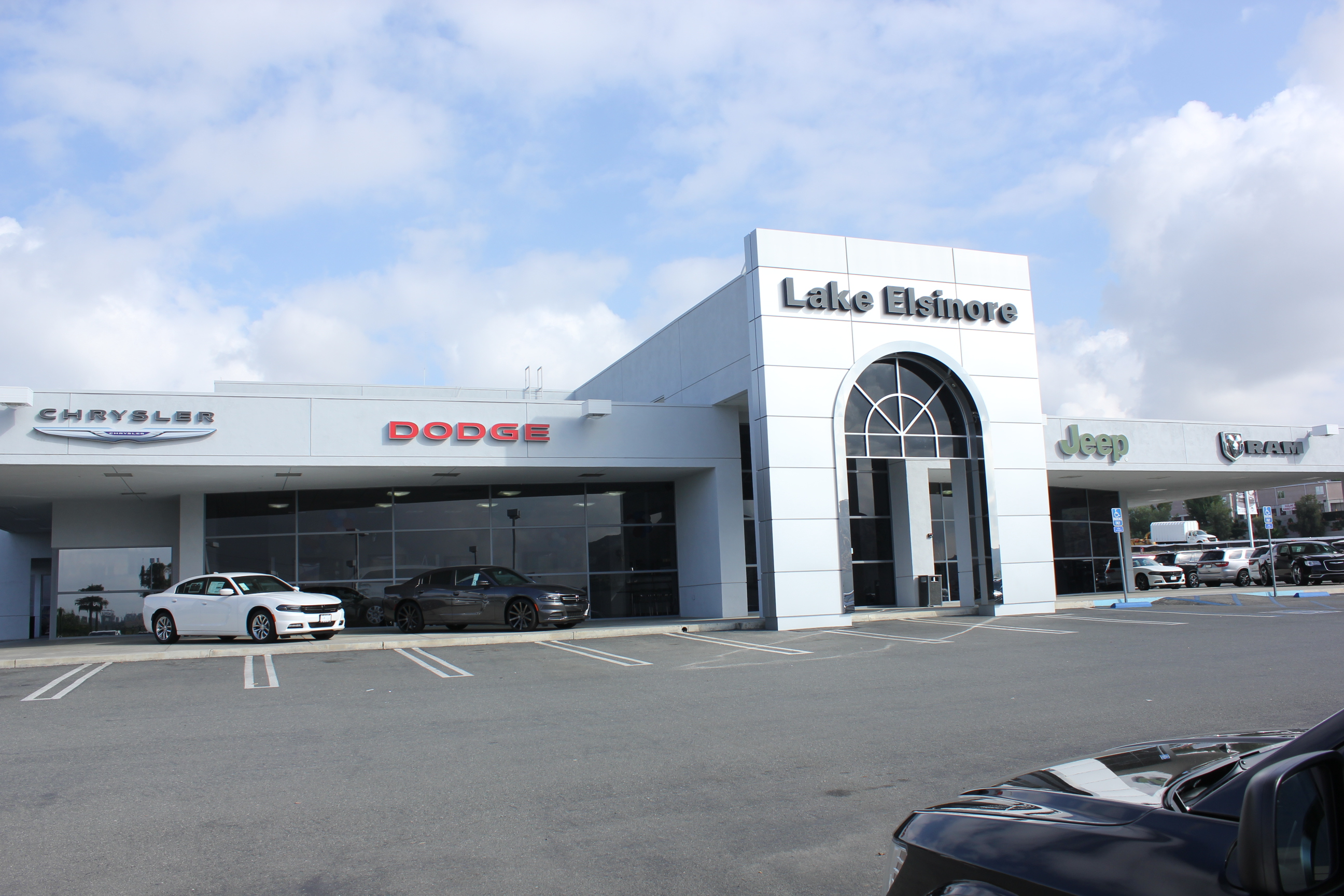 Lake Elsinore Chrysler Dodge Jeep RAM in Lake Elsinore, CA 92530