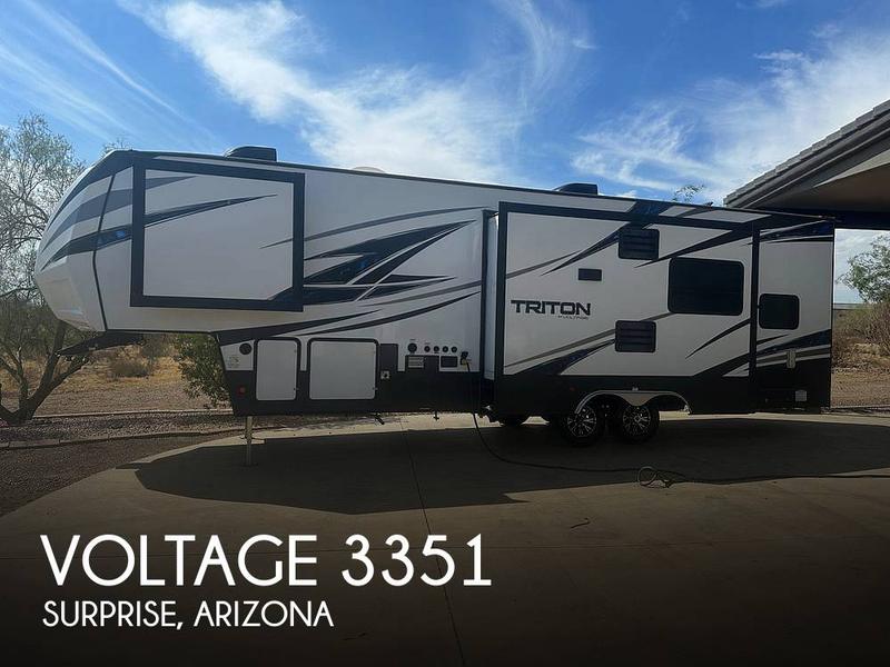 Dutchmen Voltage 3351 Fifth Wheel 2019 for Sale