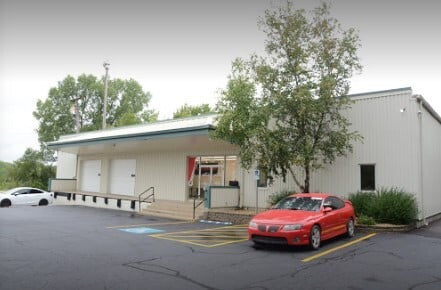 Red's Garage | North Aurora, IL 60542