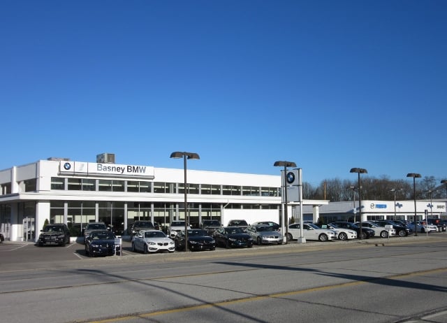 Basney BMW Mazda in South Bend, IN 46637