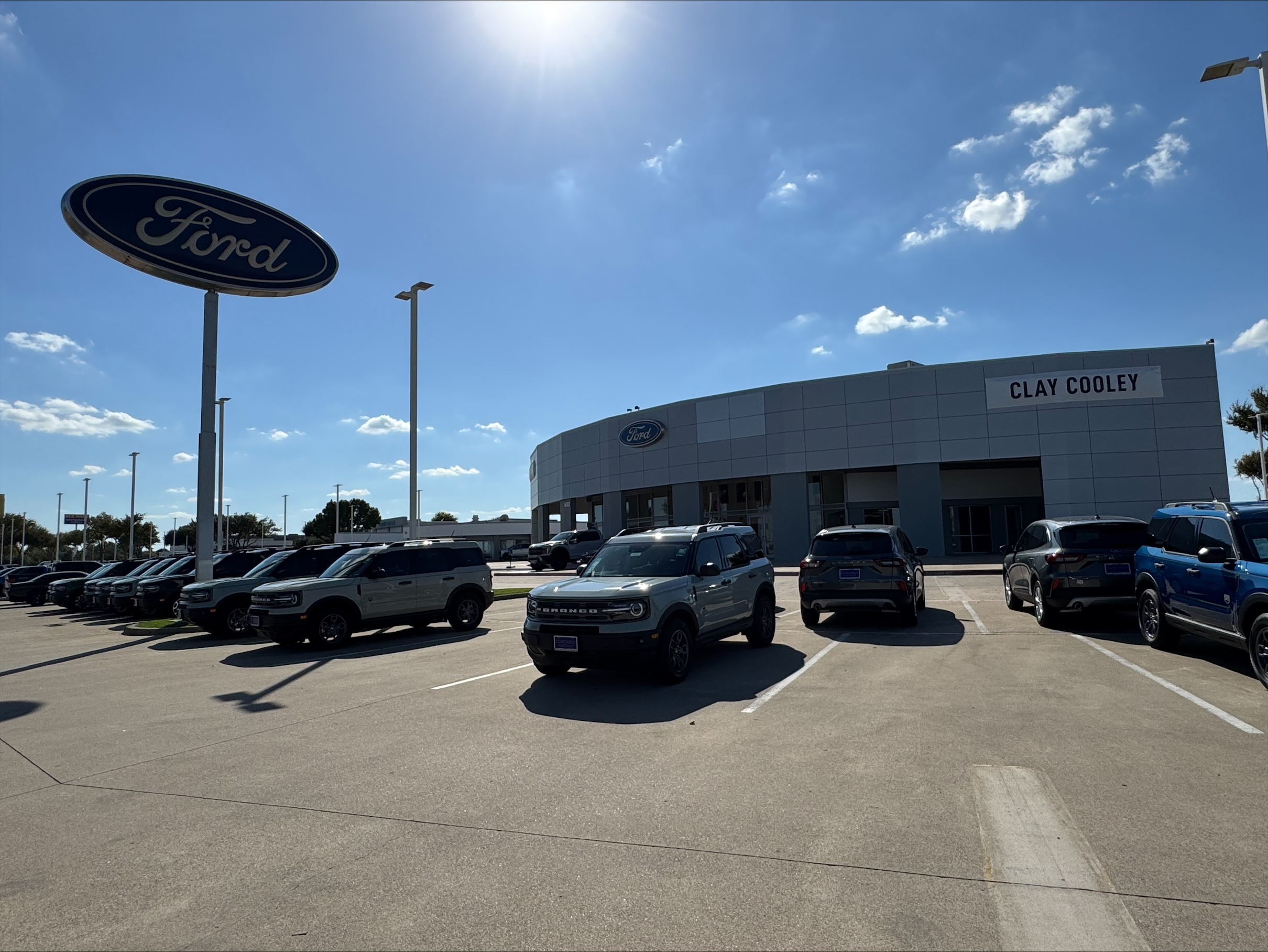 CLAY COOLEY FORD in Arlington, TX 76011