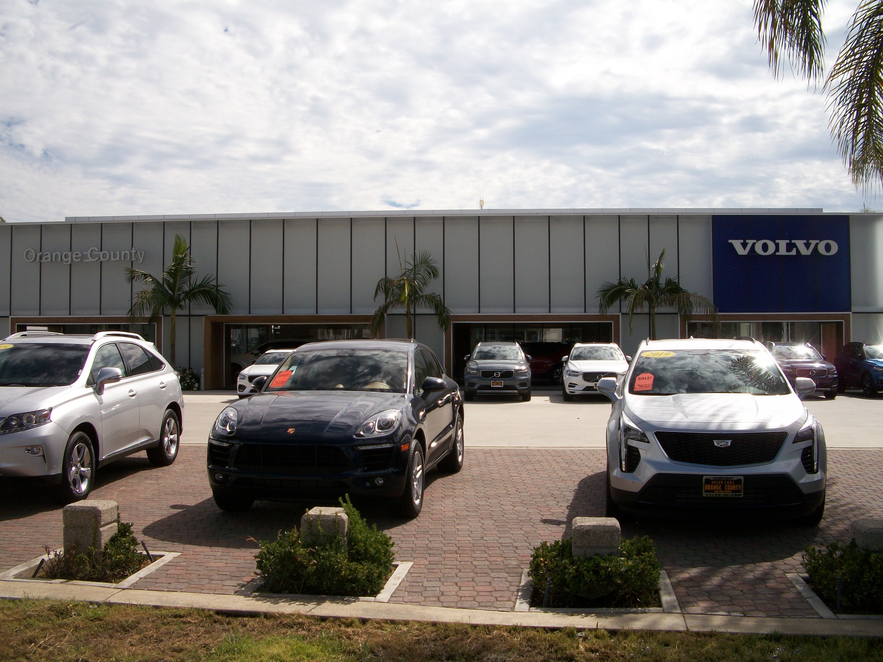 Volvo Cars Orange County in Santa Ana, CA 92705
