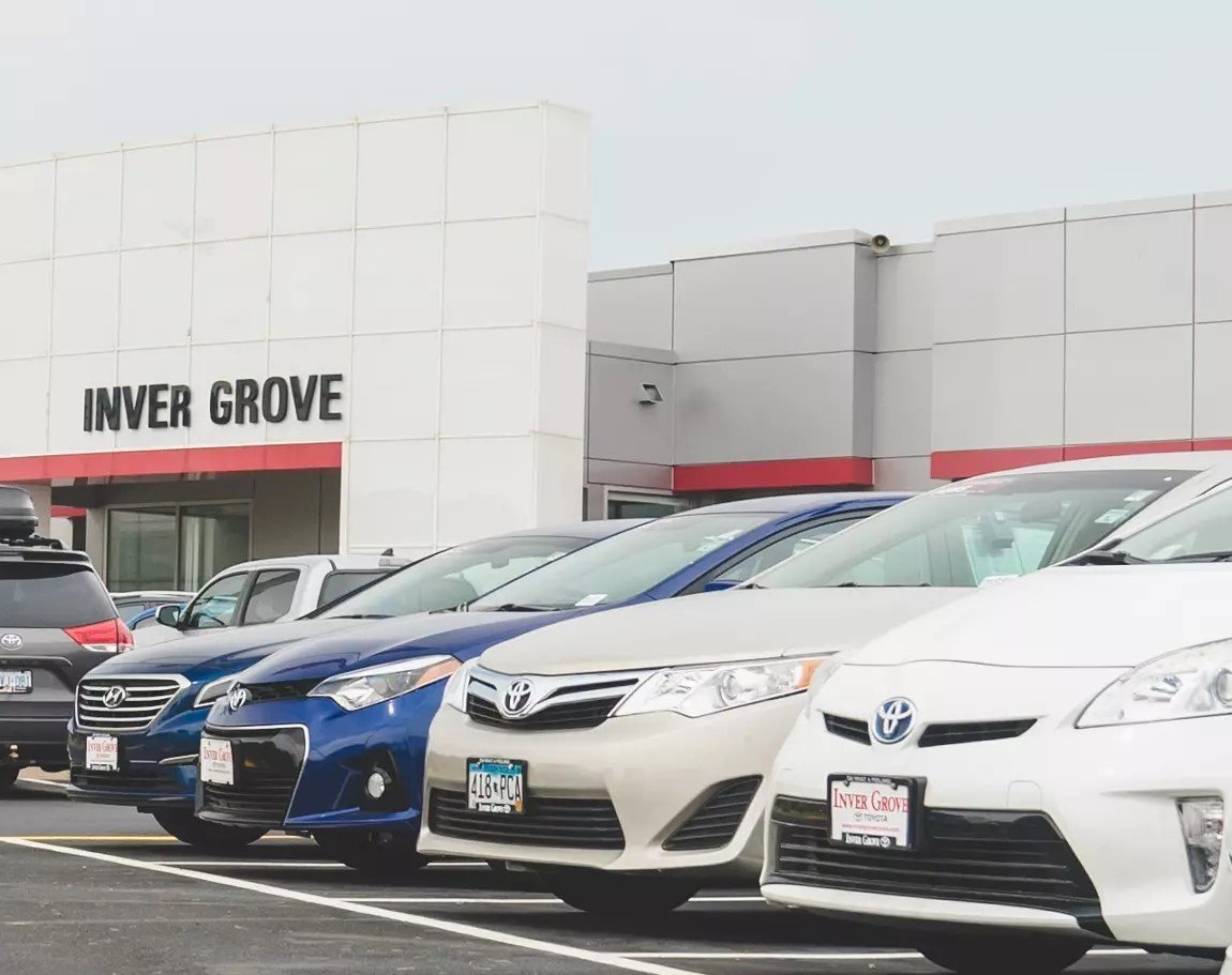 Inver Grove Toyota in Inver Grove Heights, MN 55077