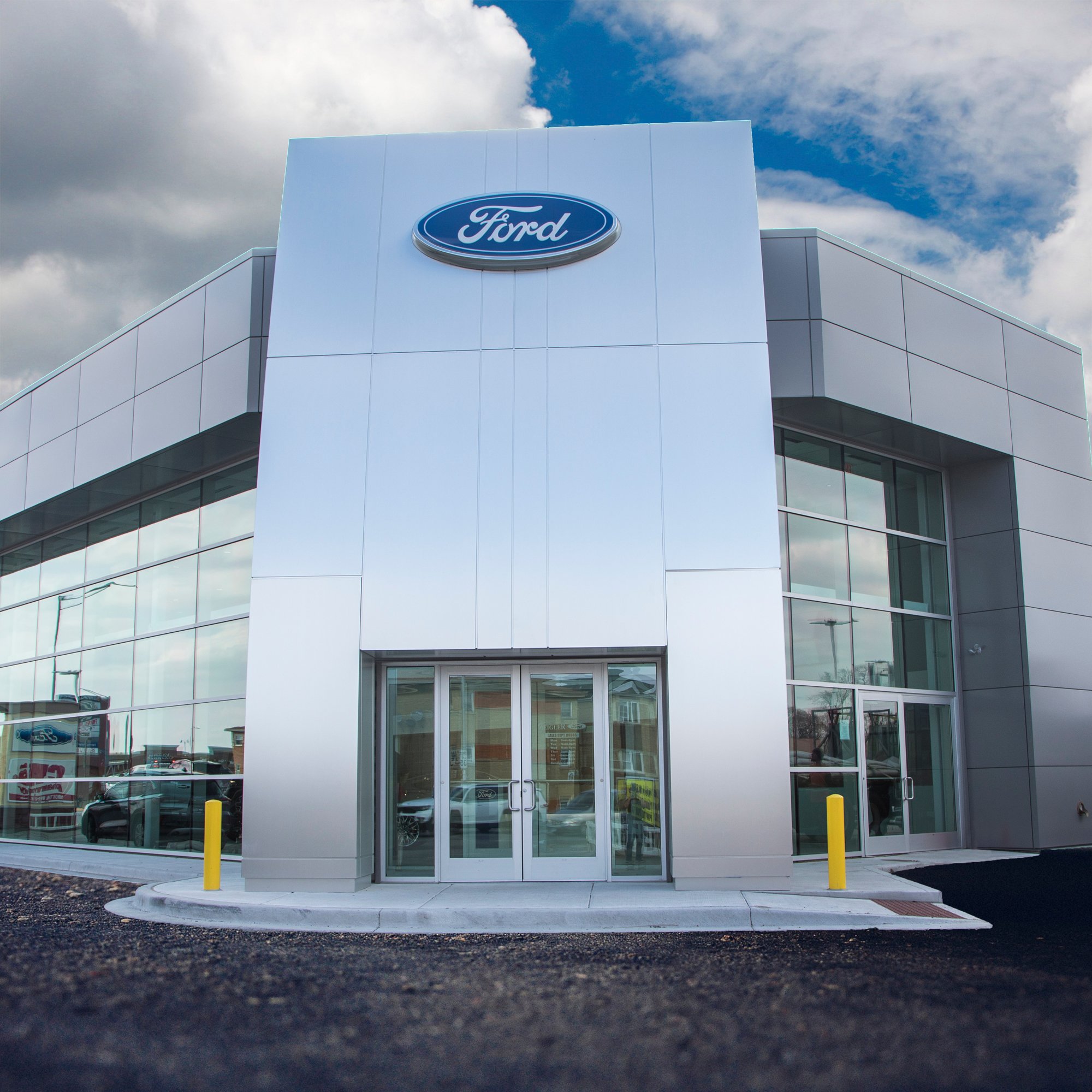 Zeigler Ford North Riverside in Riverside, IL 60546