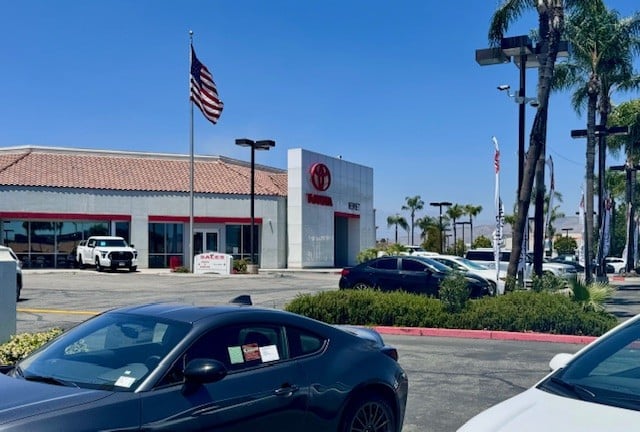 Toyota of Hemet in Hemet, CA 92545