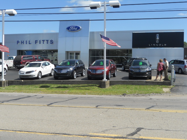 Phil Fitts Ford Lincoln in New Castle, PA 16105