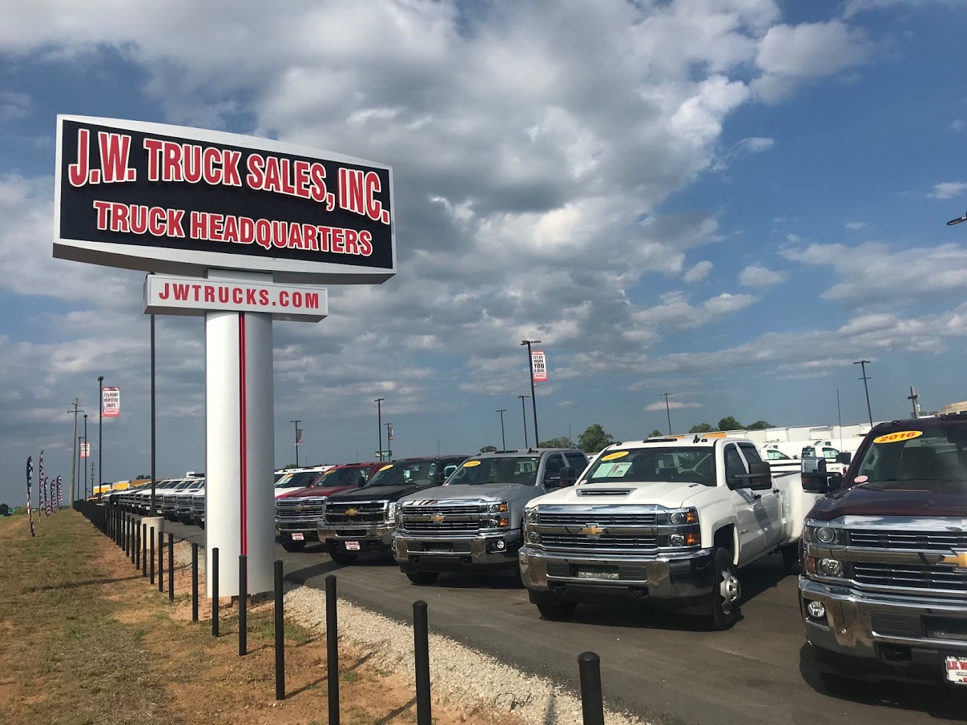 JW Truck Sales in Flowery Branch, GA 30542