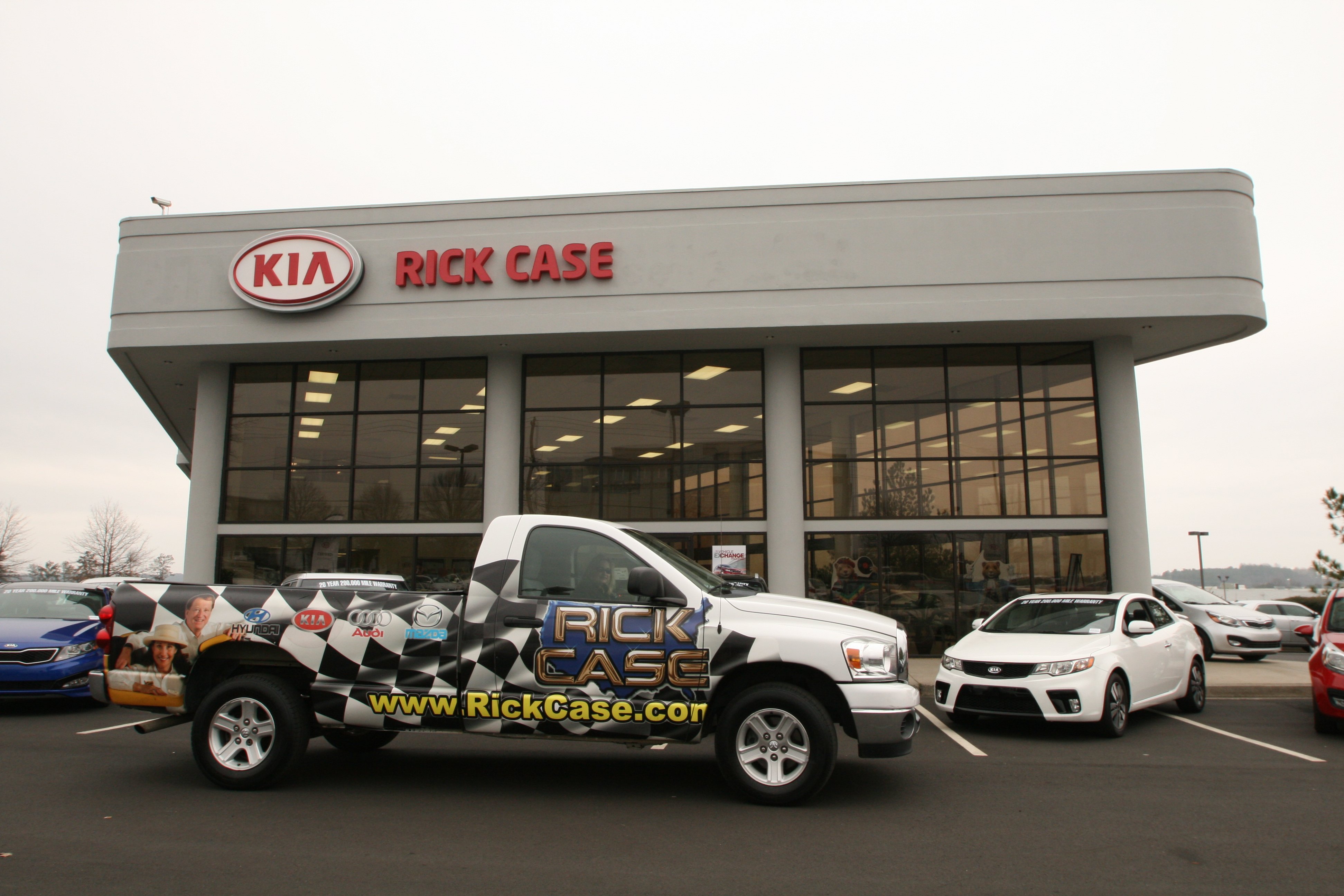 Rick Case Kia at Gwinnett Place in Duluth, GA 30096