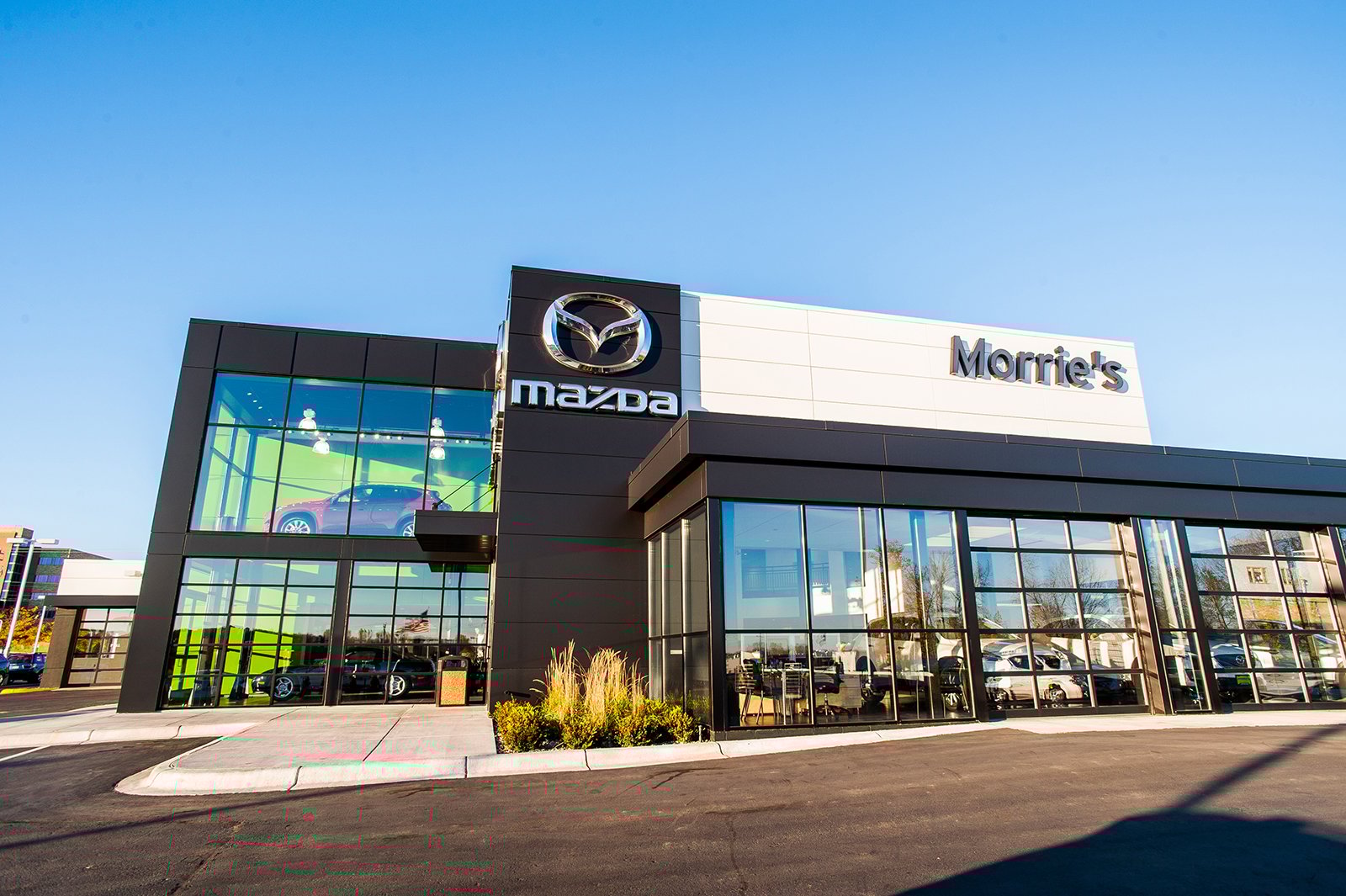 Morrie's Inver Grove Mazda in Inver Grove Heights, MN 55077
