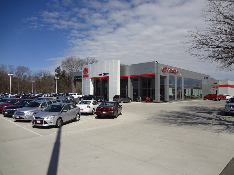 Dan Deery Toyota in Cedar Falls, IA 50613