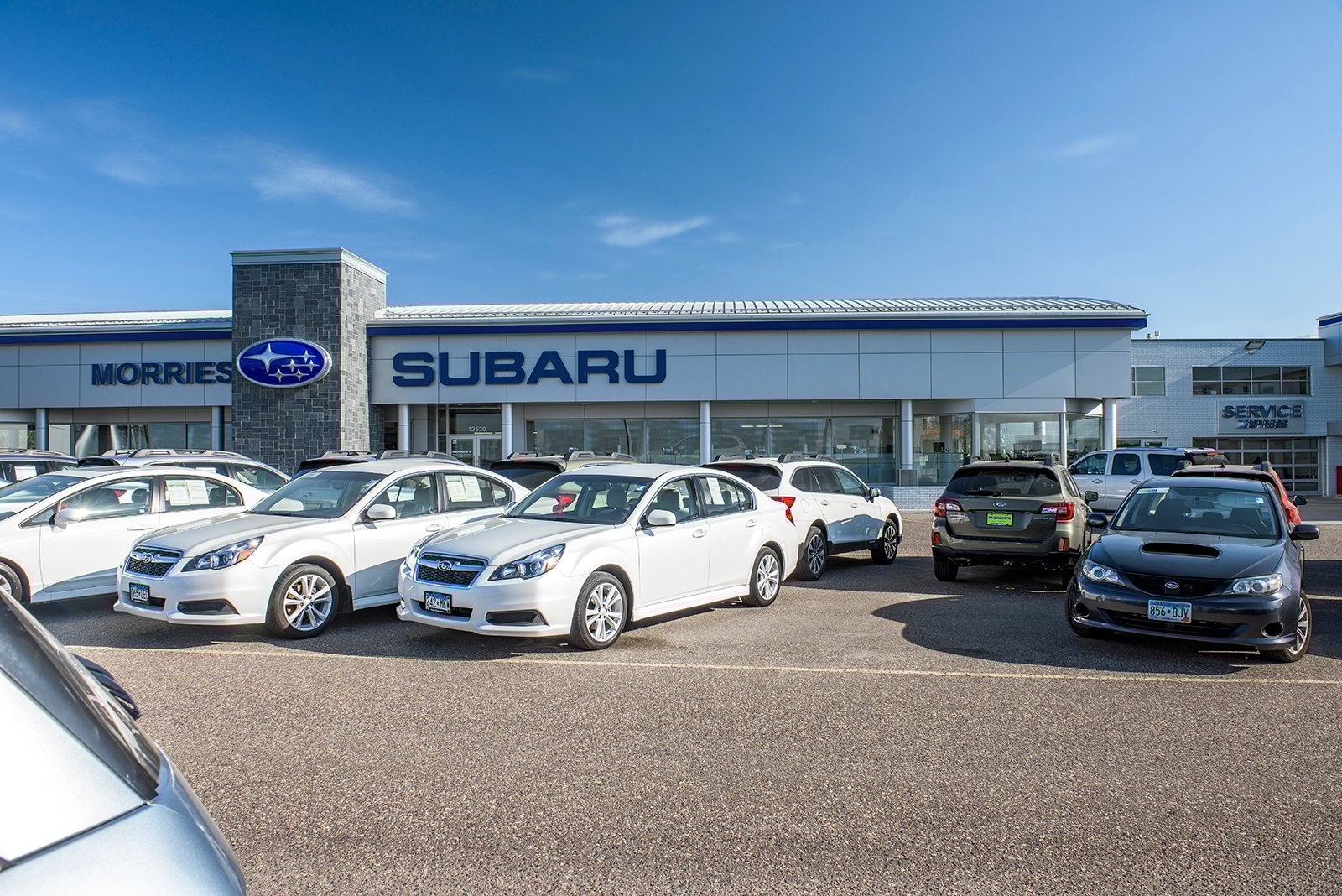 Morries Minnetonka Subaru in Minnetonka, MN 55305