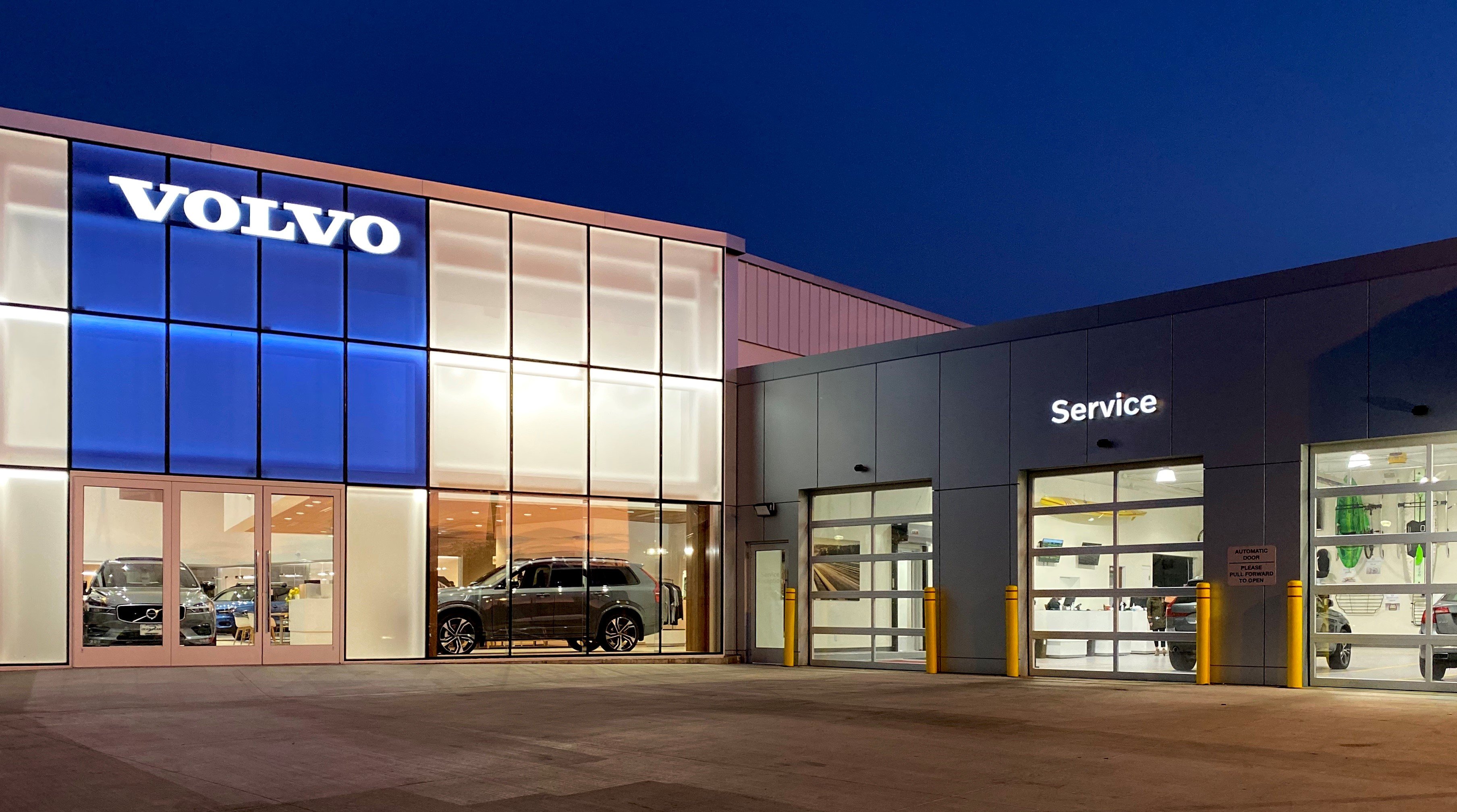 VOLVO Cars St. Louis in St. Louis, MO 63143