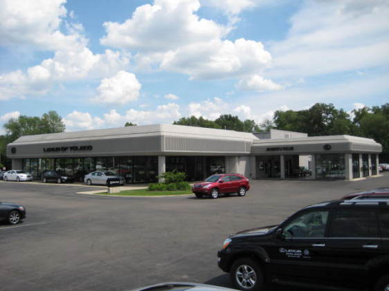 Lexus of Toledo in Toledo, OH 43617