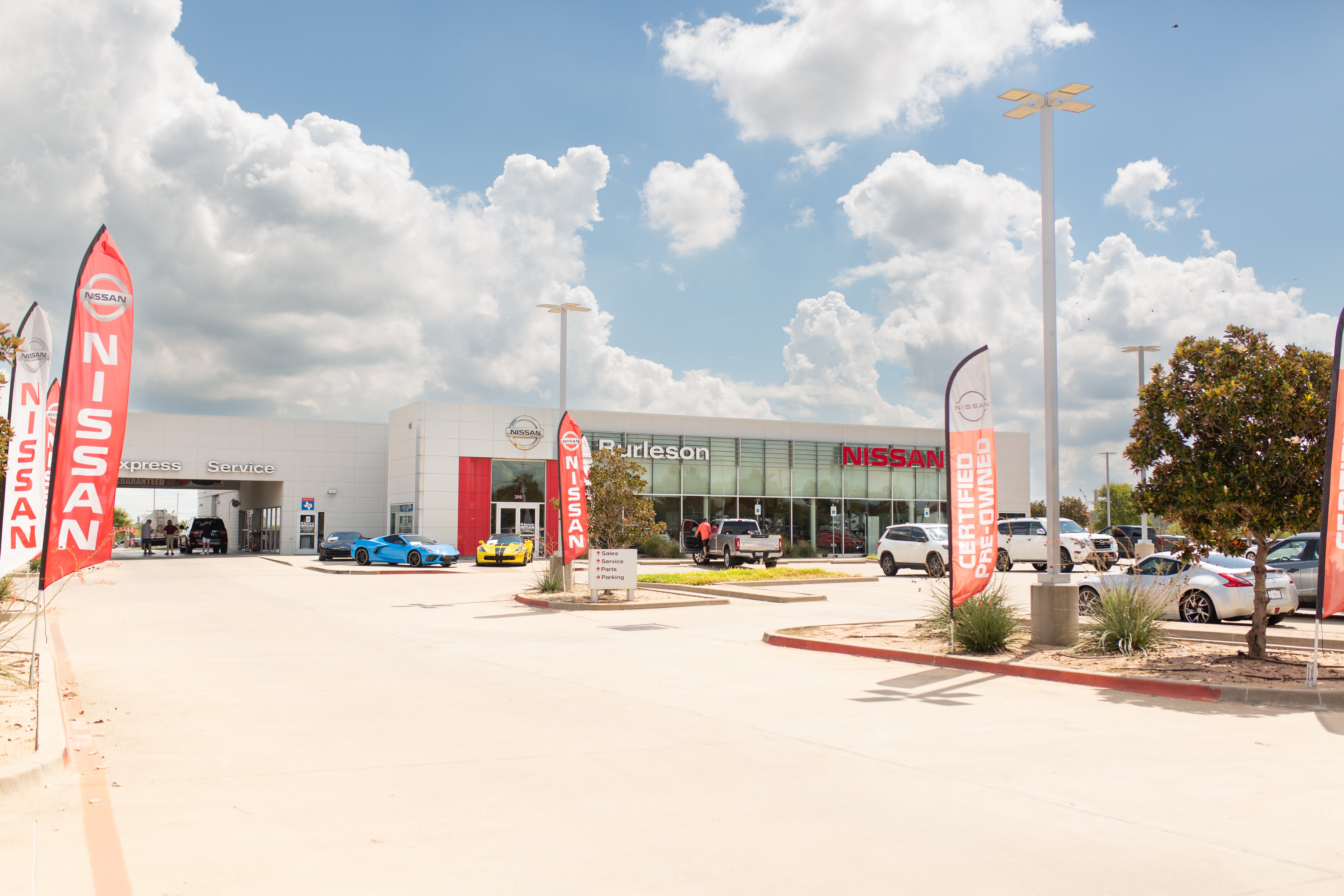 Burleson Nissan in Burleson, TX 76028