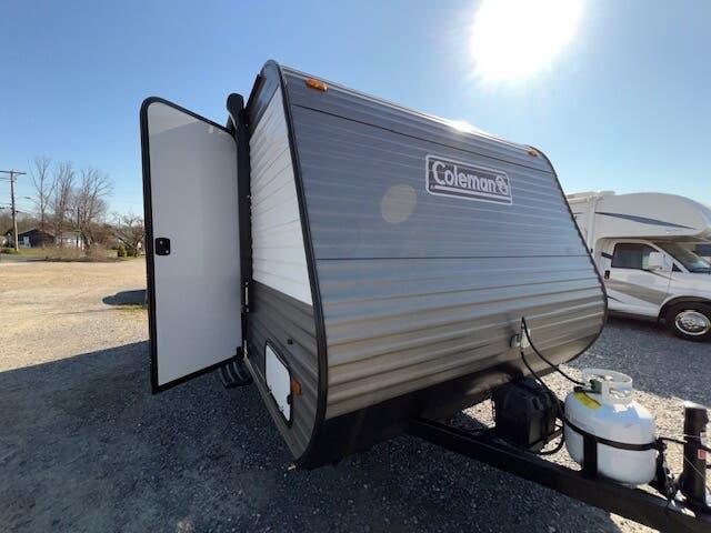 2023 Dutchmen Coleman 17B Front East-West Bed, Bunk Beds, Rear Bath for Sale