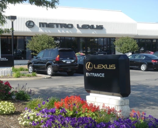 Metro Lexus in Brook Park, OH 44135