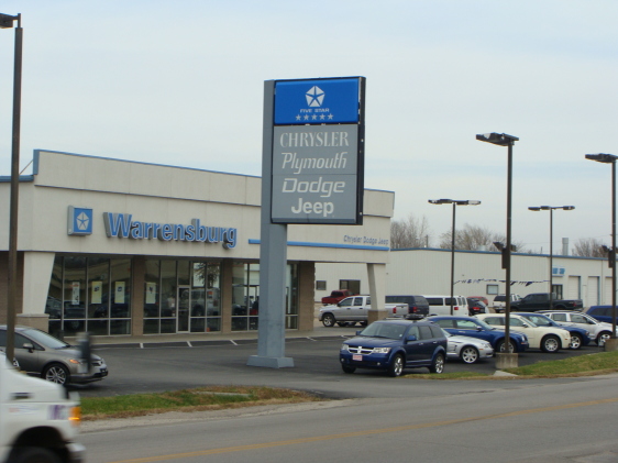 Warrensburg Chrysler Dodge Jeep in Warrensburg, MO 64093