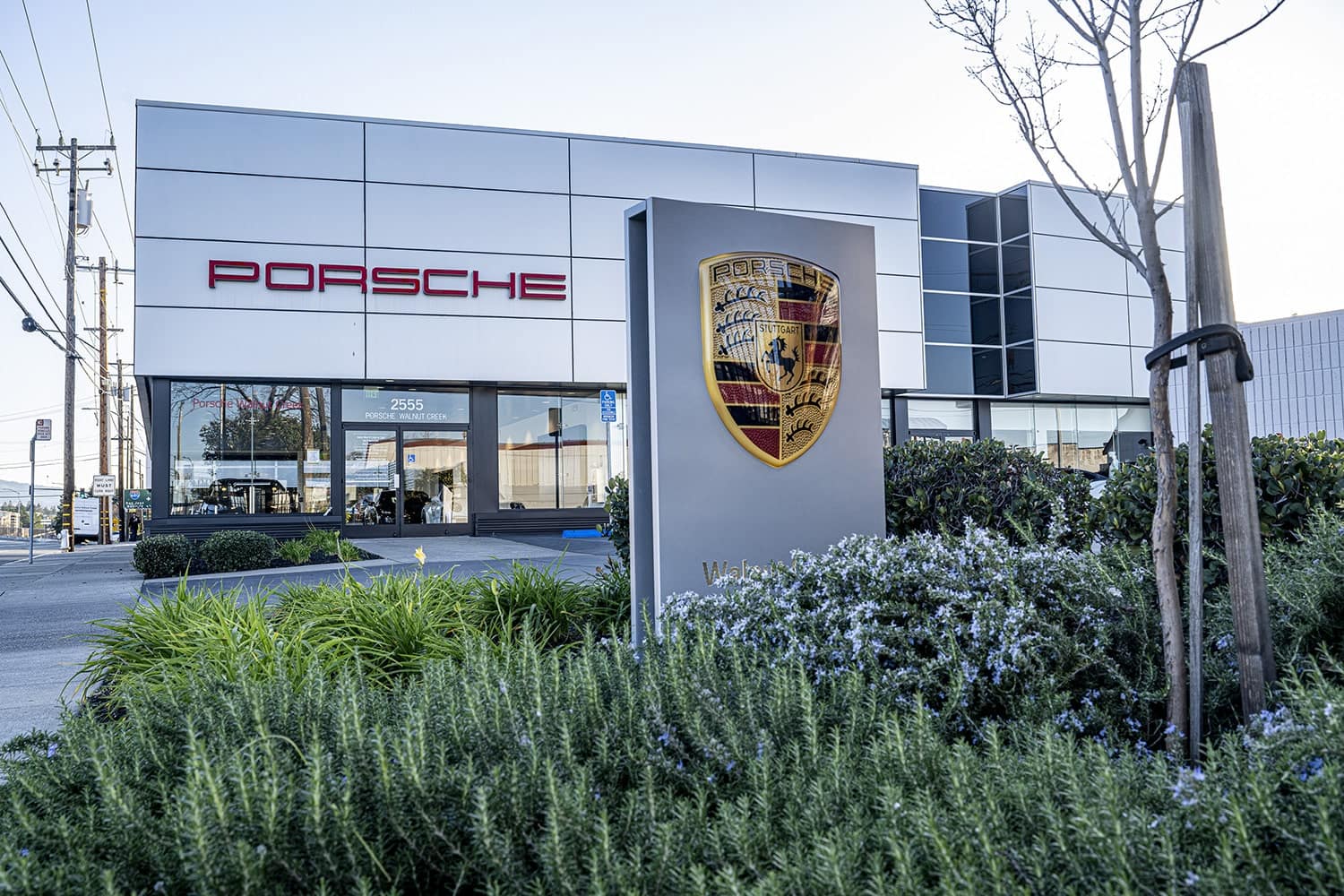 Porsche Walnut Creek in Walnut Creek, CA 94597