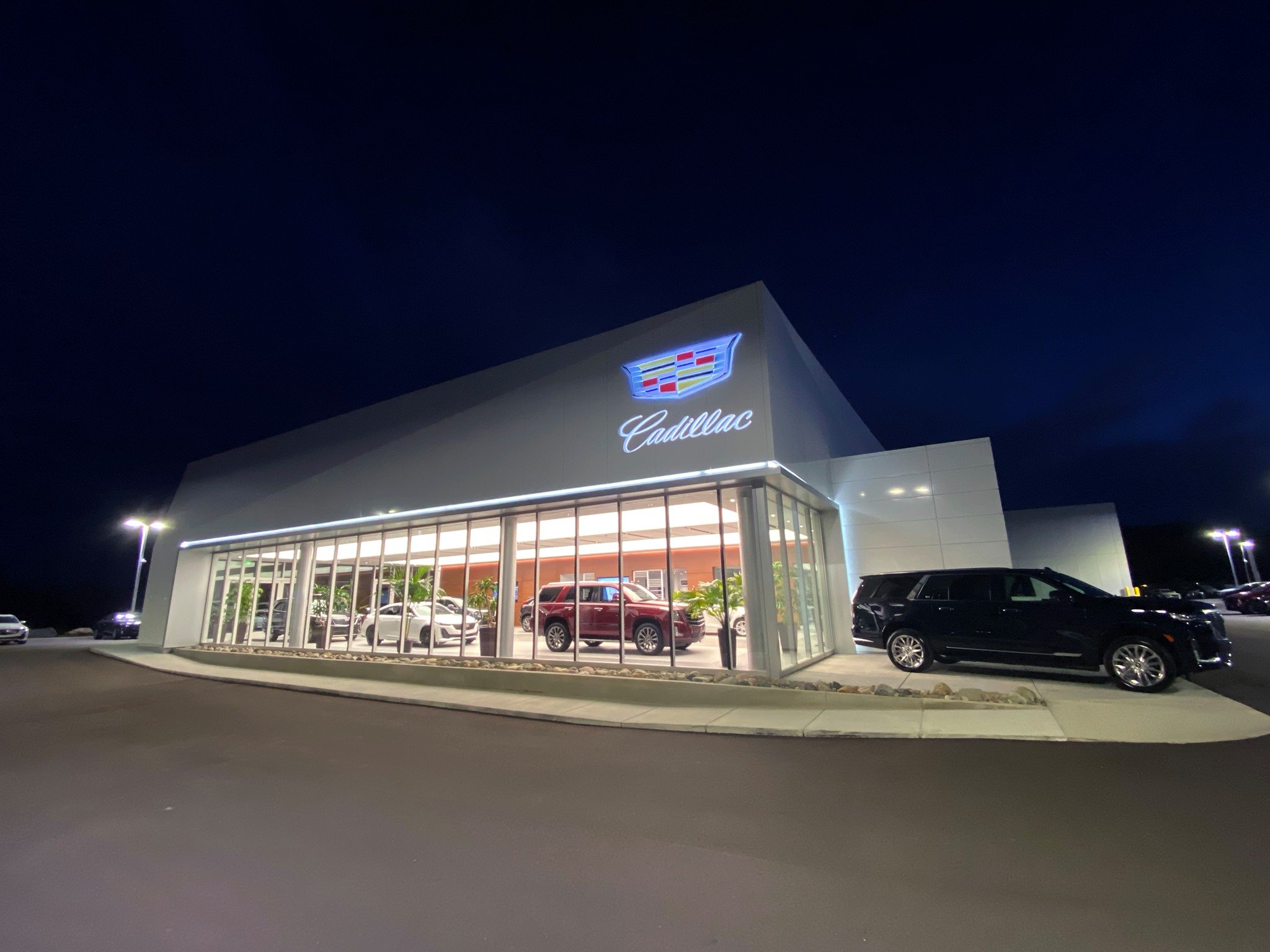 SHAHEEN CADILLAC in Lansing, MI 48911