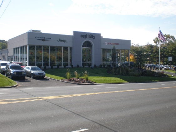 East Hills Chrysler Jeep Dodge in Greenvale, NY 11548