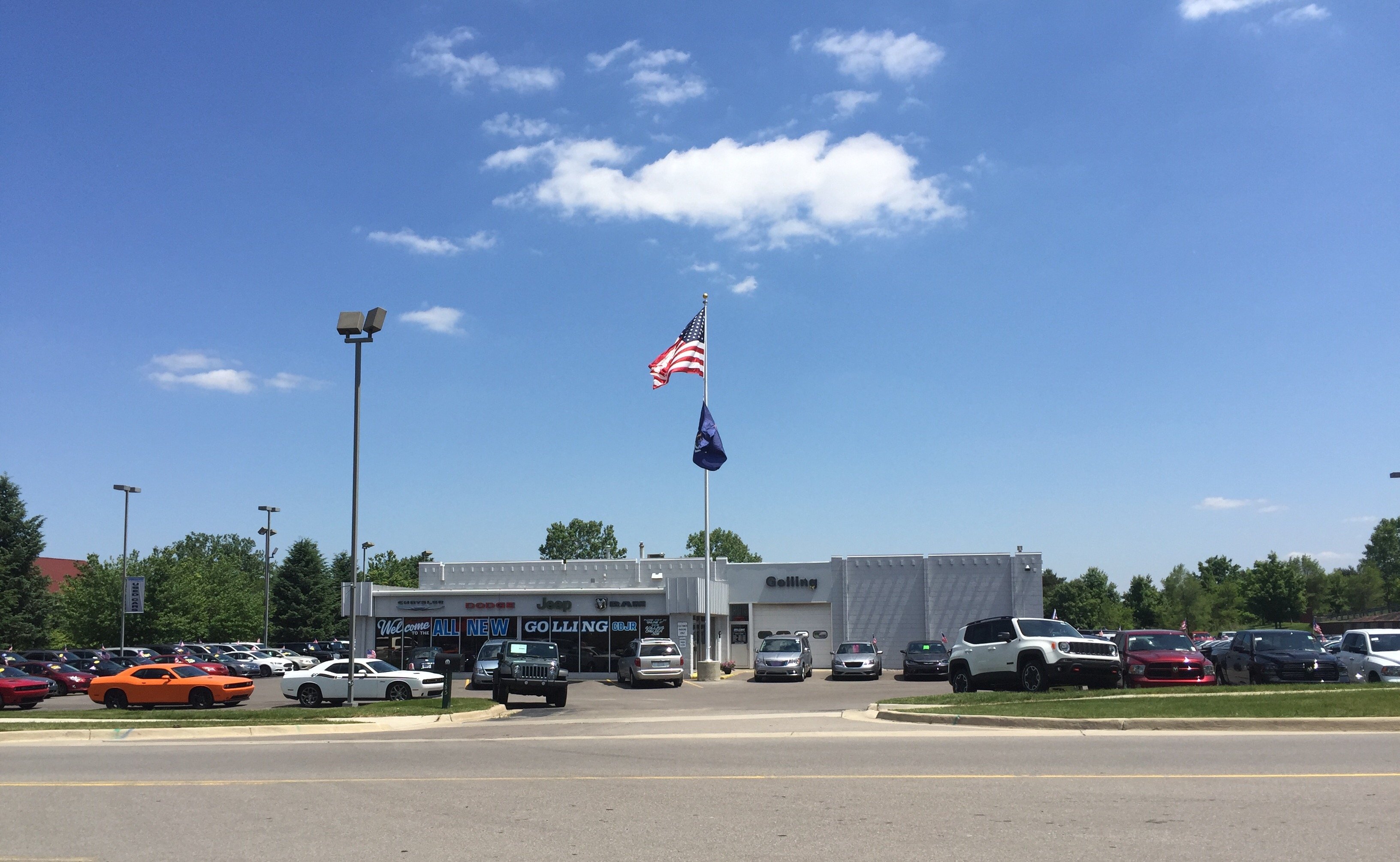Golling Chrysler Dodge Jeep RAM of Chelsea in Chelsea, MI 48118