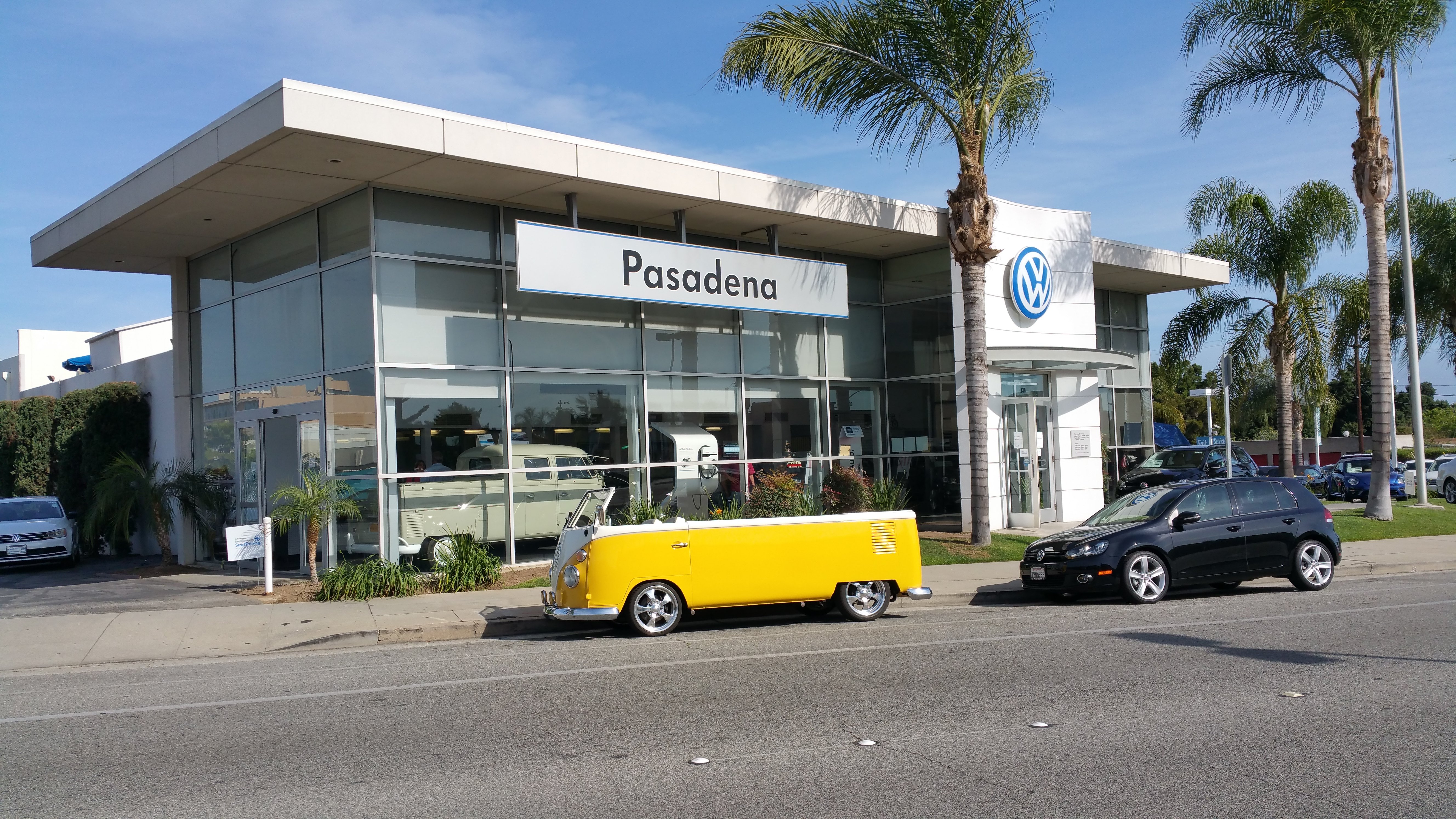 Volkswagen Pasadena in Pasadena, CA 91107