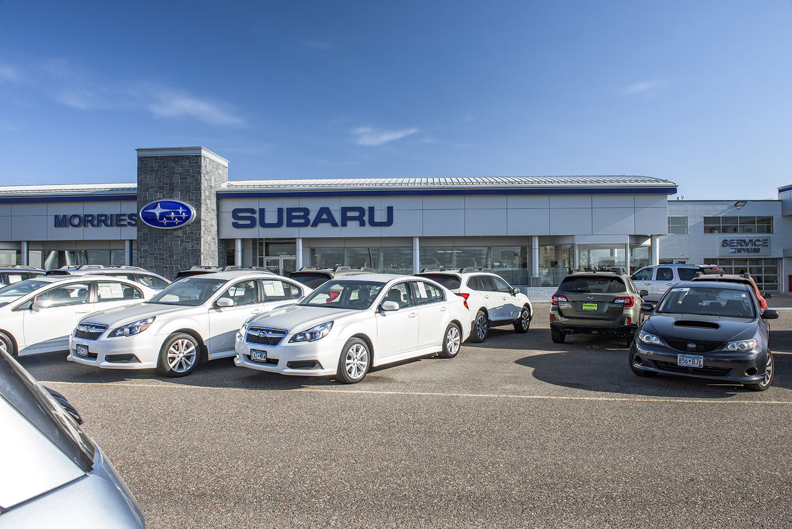 Morries Minnetonka Subaru in Minnetonka, MN 55305