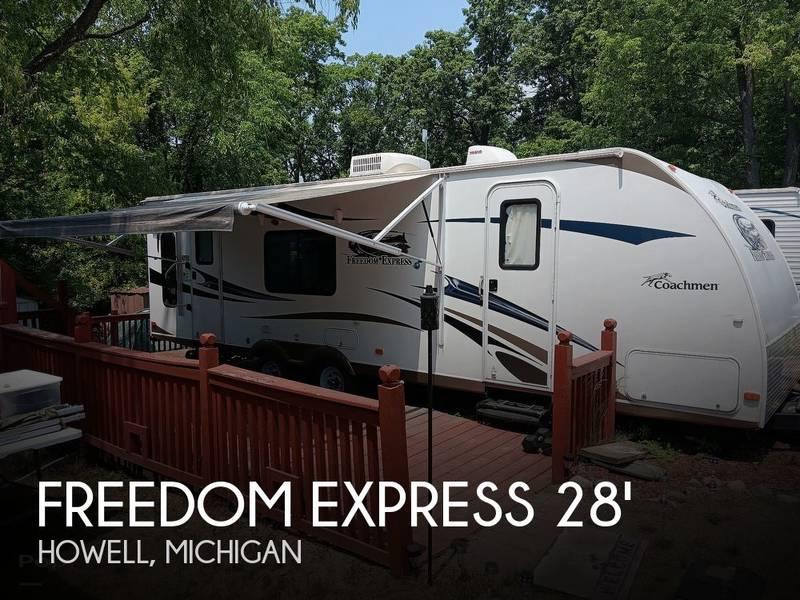 2012 Coachmen Freedom Express 280RLS 28ft for Sale