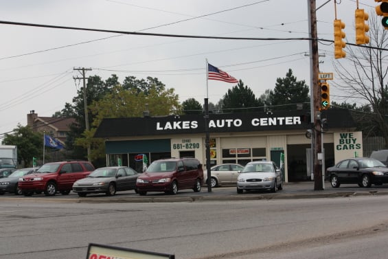 Lakes Auto Center in Waterford, MI 48328