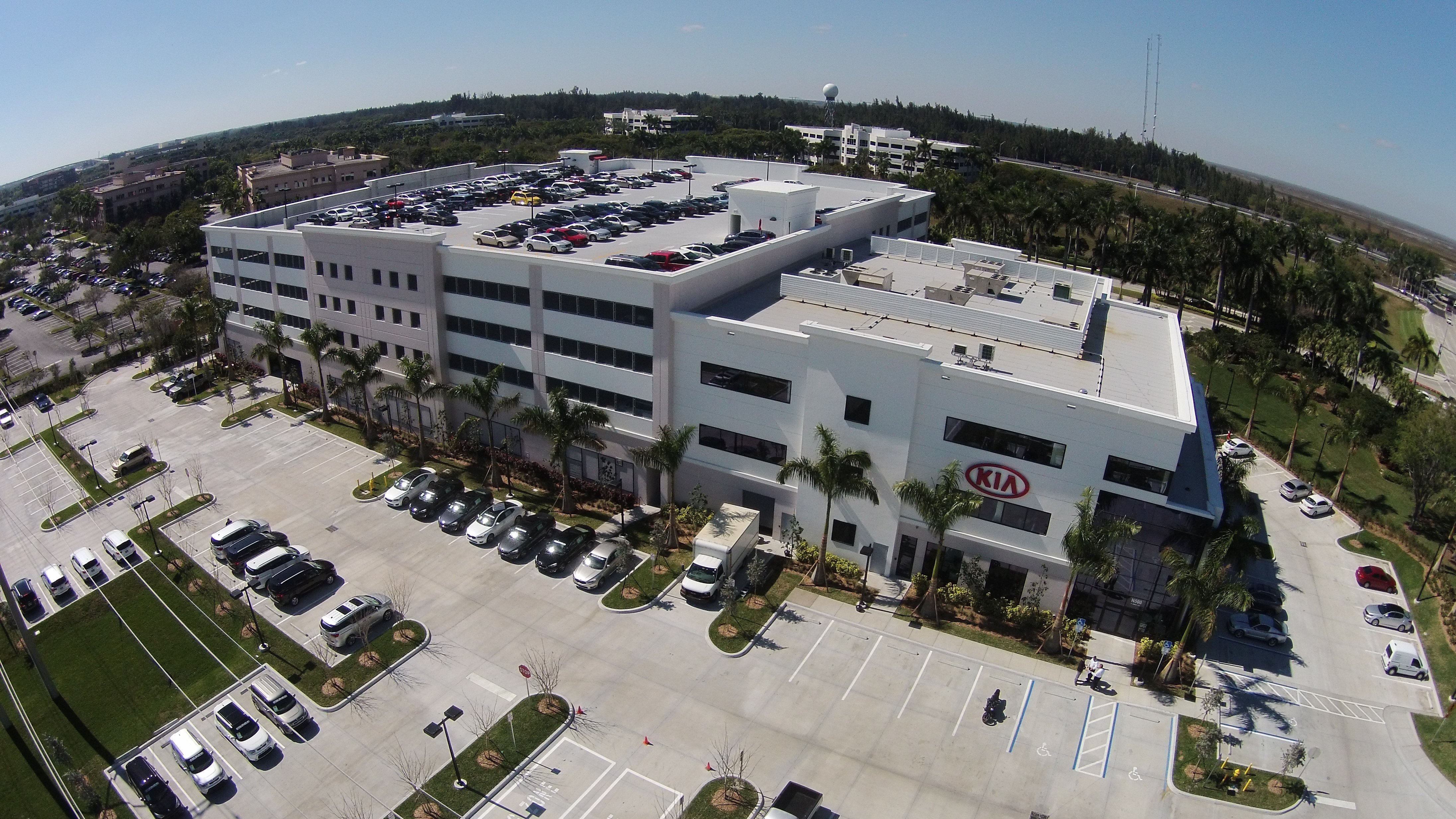 Rick Case KIA Sunrise in Sunrise, FL 33323