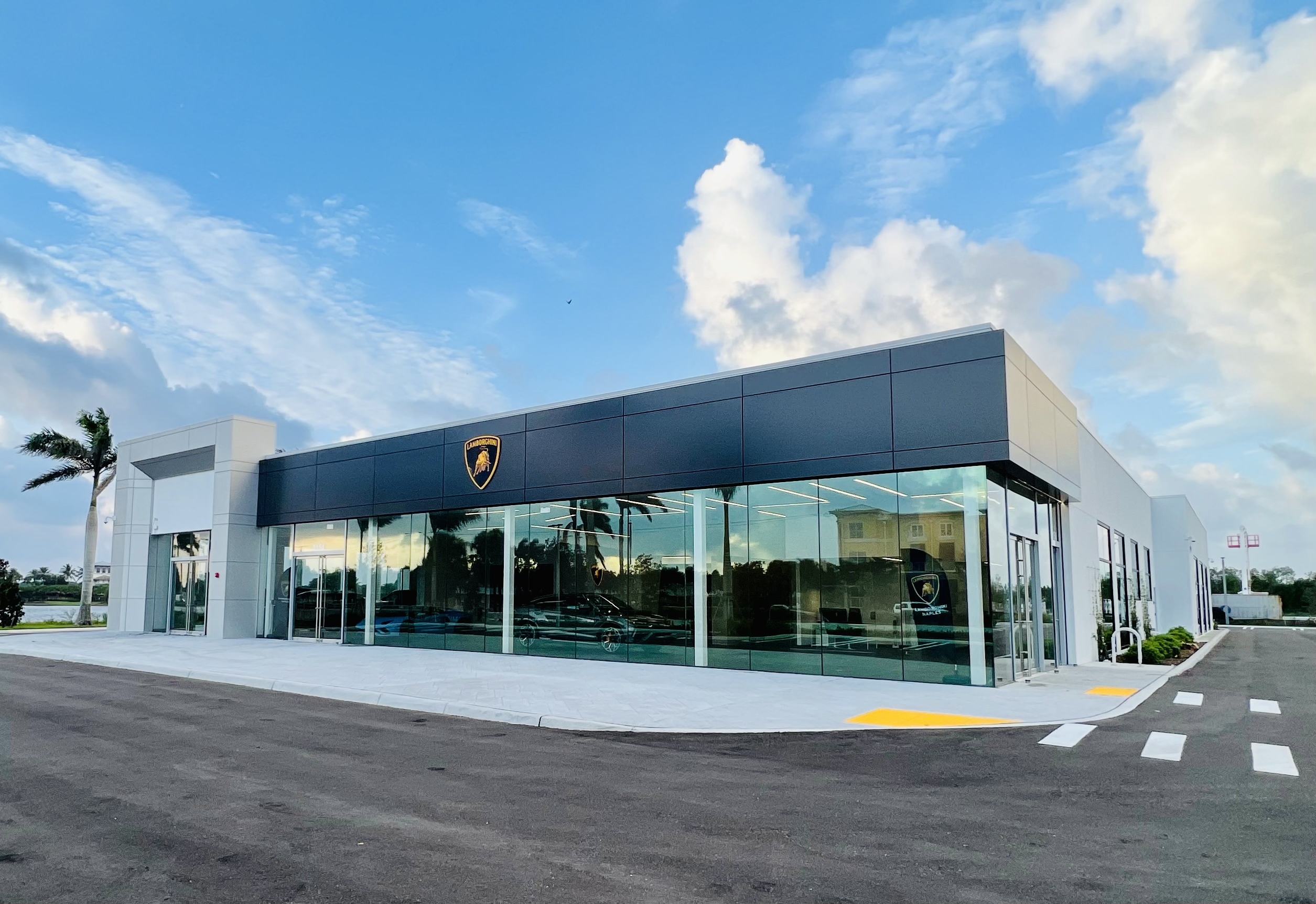 Lamborghini Naples in Naples, FL 34113