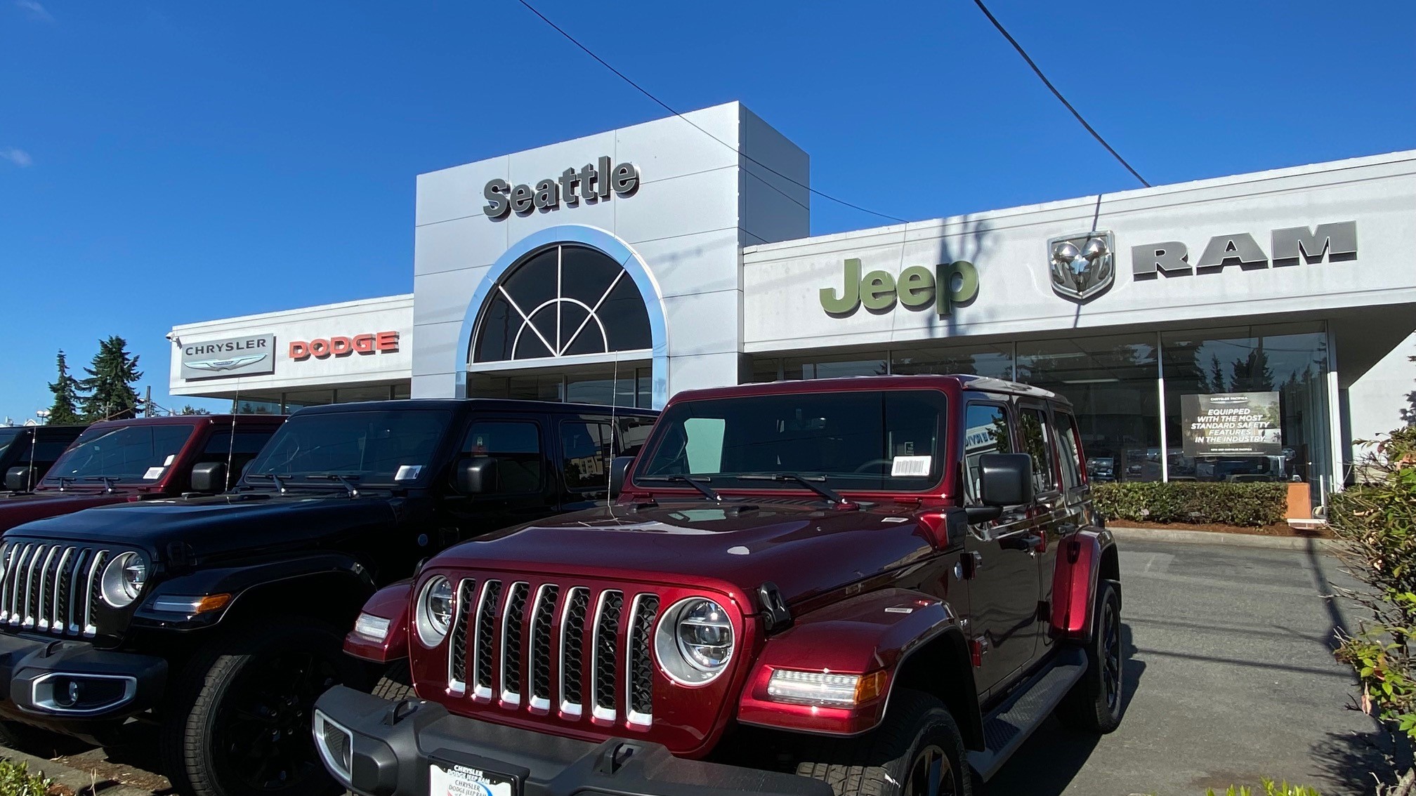 Seattle Jeep in Seattle, WA 98133
