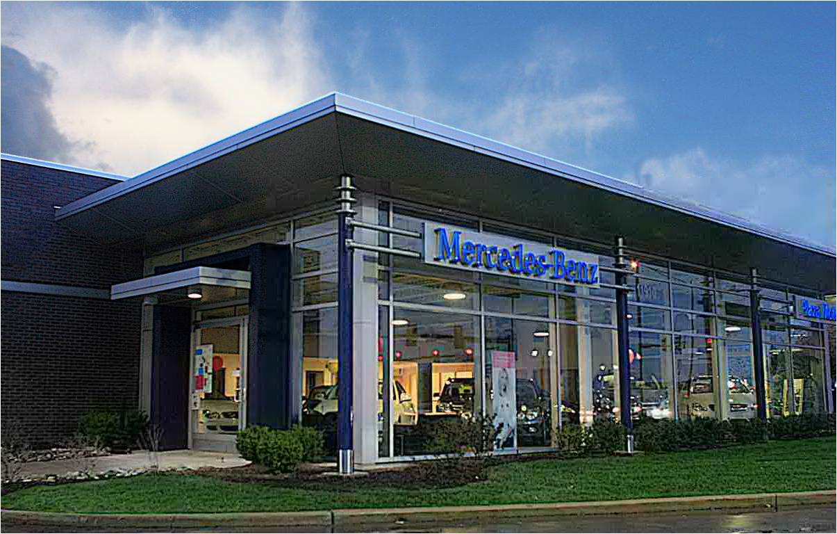 Plaza Motor Company in Creve Coeur, MO 63141