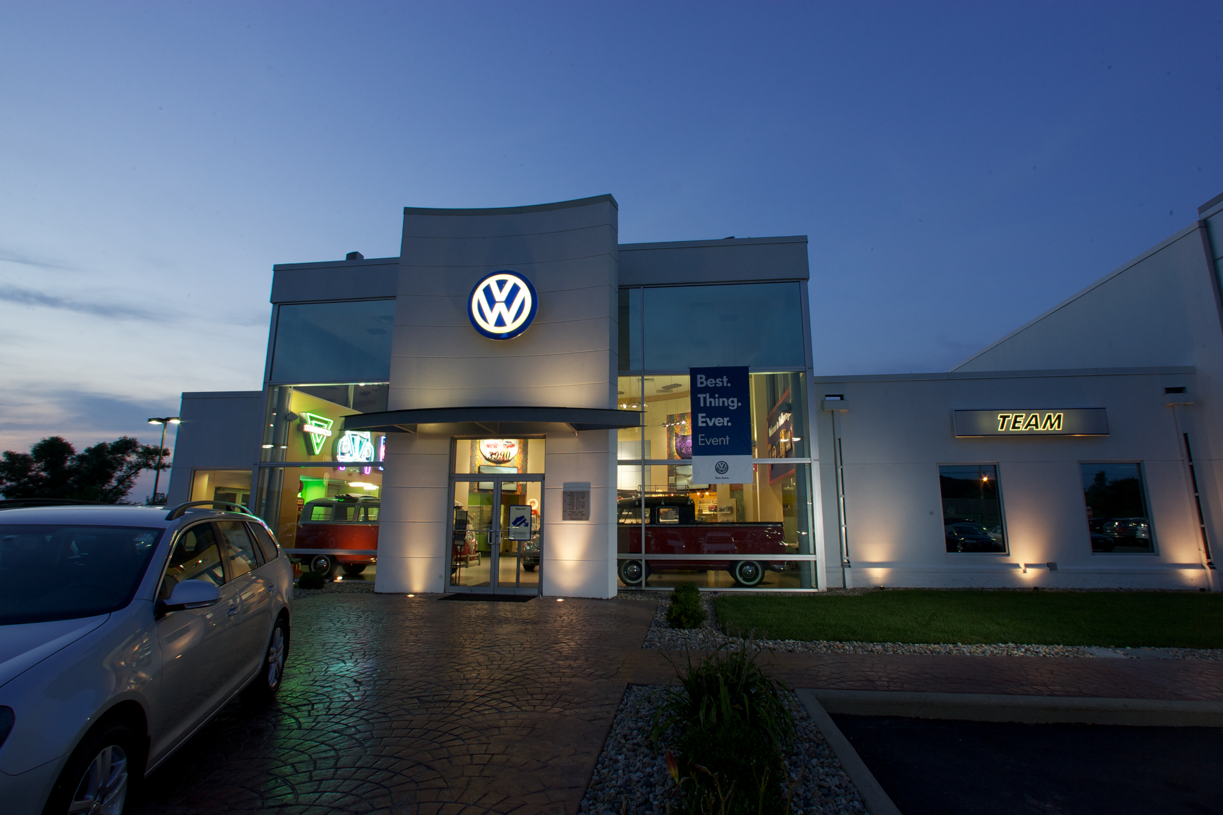 Team Audi-Volkswagen in Merrillville, IN 46410