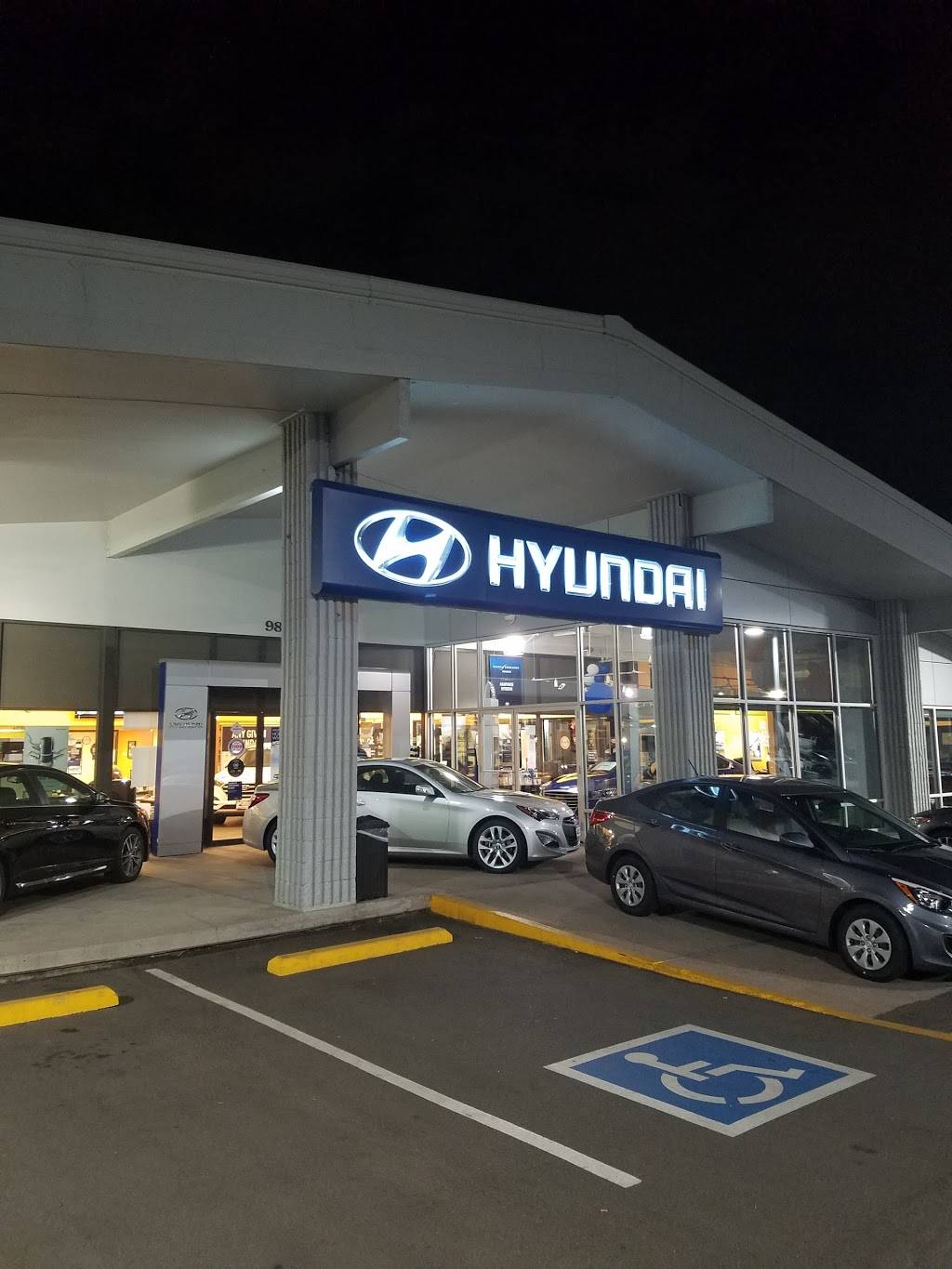 Hyundai Genesis of Arapahoe in Englewood, CO 80112
