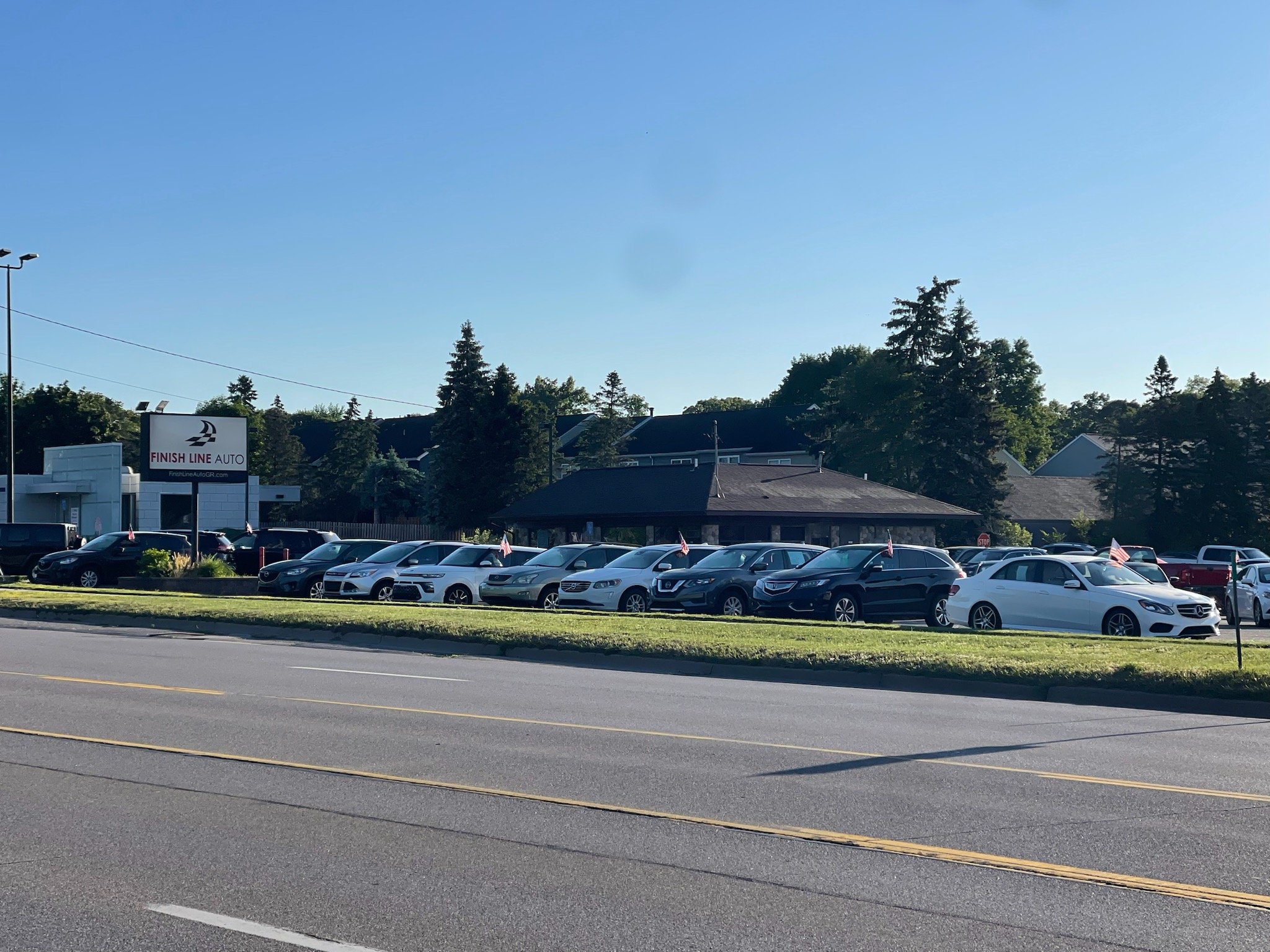 Finish Line Auto Sales in Comstock Park, MI 49321