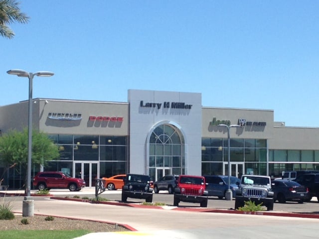 Larry H. Miller Chrysler Jeep Dodge RAM Surprise in Surprise, AZ 85388
