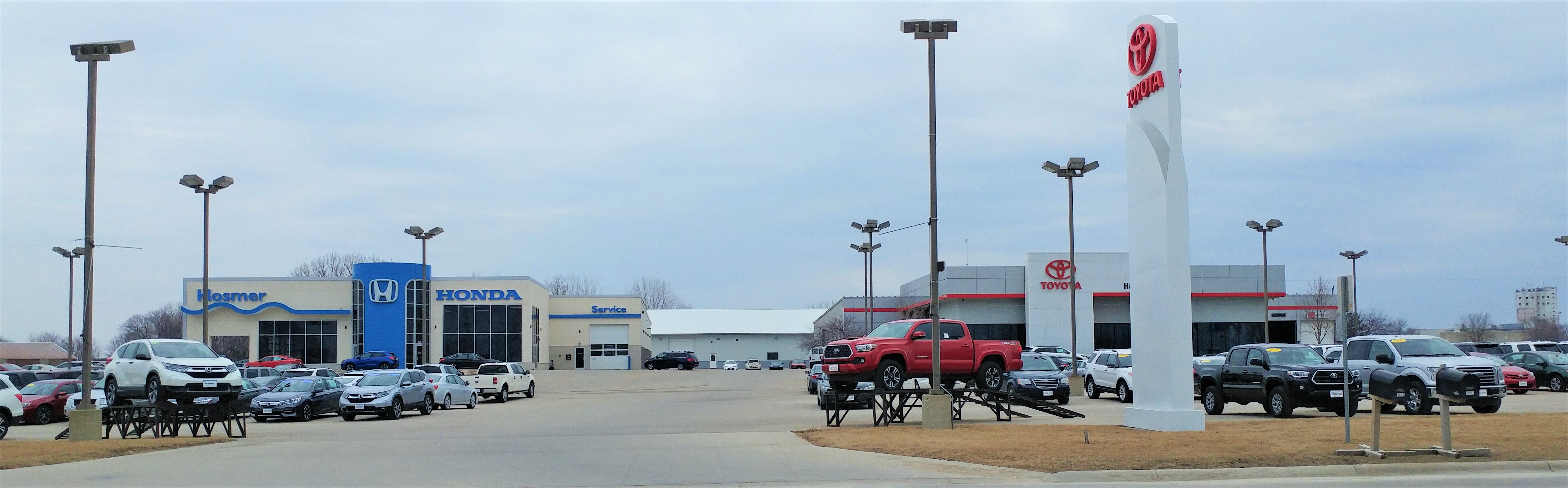 Hosmer Honda & Toyota in Mason, IA 50401