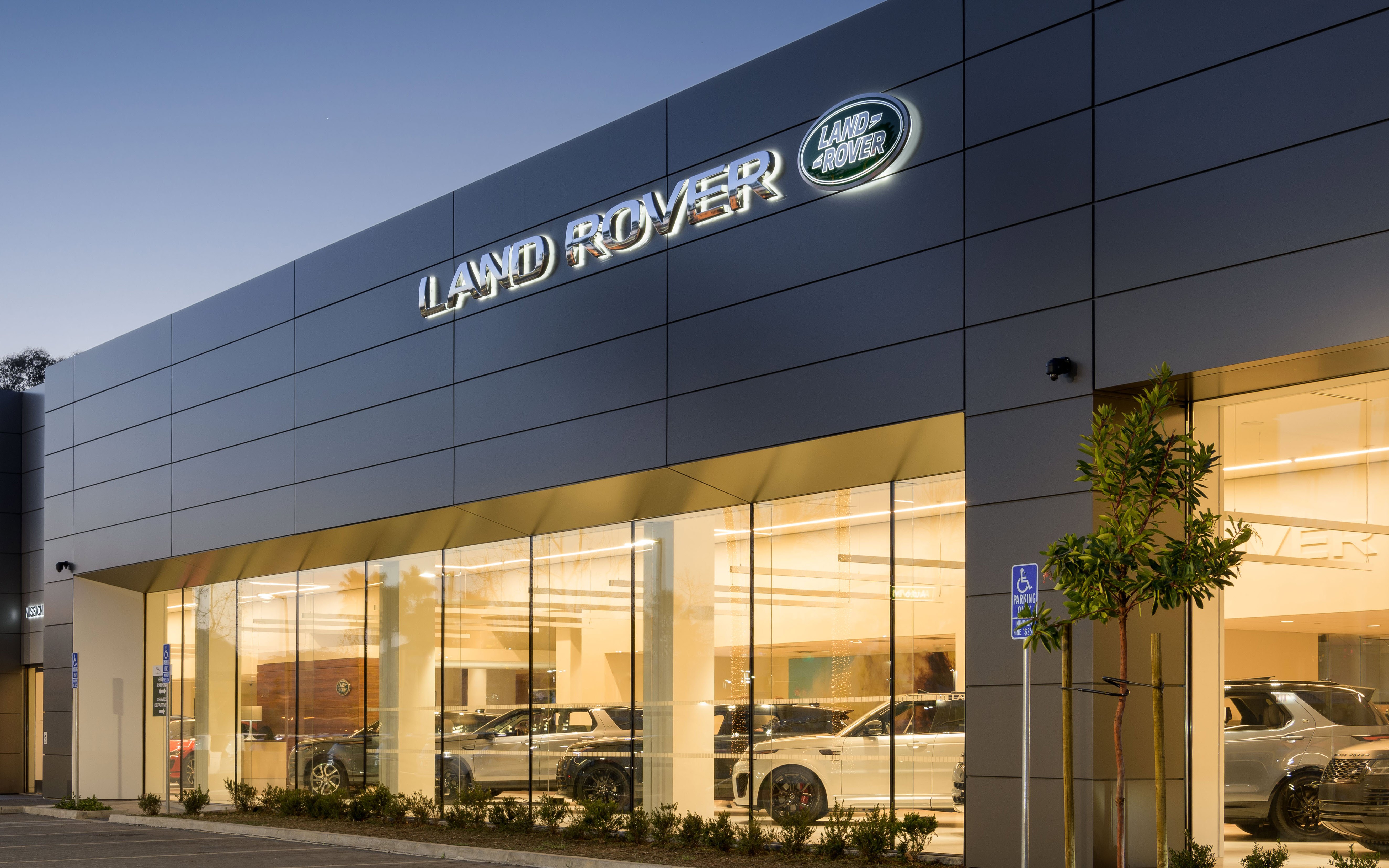 Jaguar Land Rover Mission Viejo in Mission Viejo, CA 92675