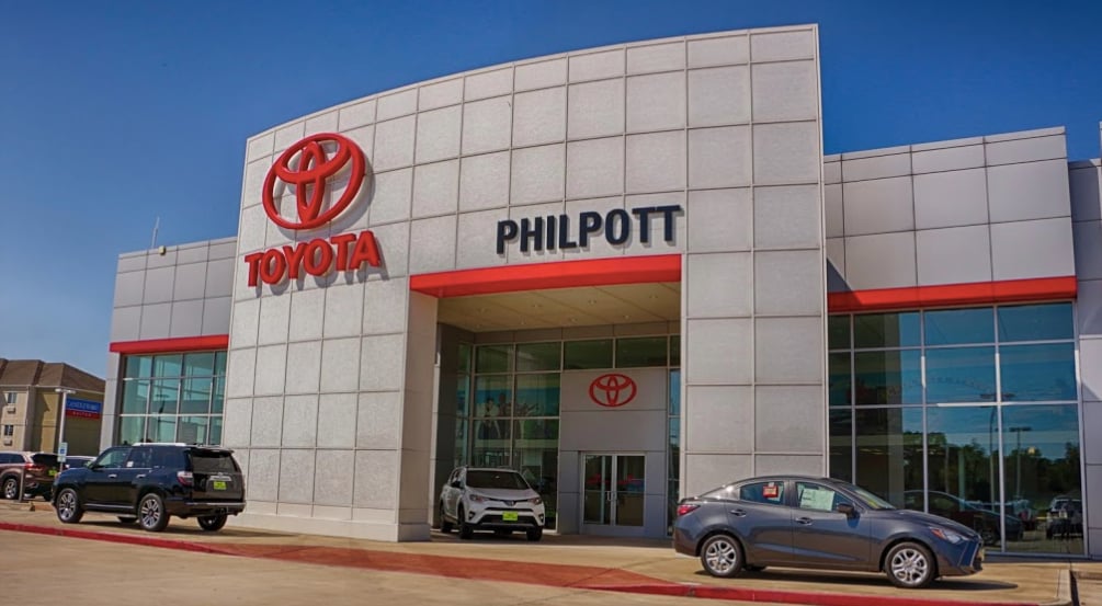 Philpott Toyota in Nederland, TX 77627