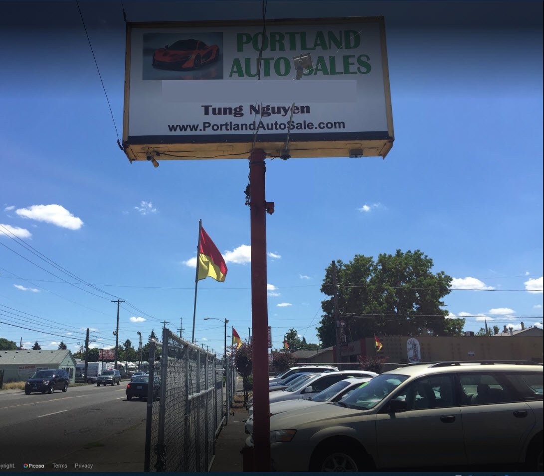 Portland Auto Sales in Portland, OR 97213