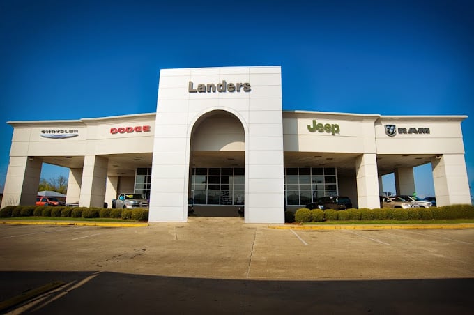 Landers Dodge Chrysler Jeep Ram Fiat in Bossier, LA 71105