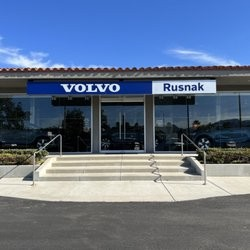 Rusnak Volvo Cars Westlake in Westlake Village, CA 91362