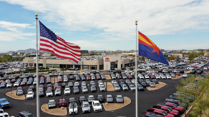 Right Toyota in Scottsdale, AZ 85260