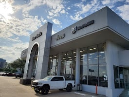Mac Haik CDJR Katy Freeway in Houston, TX 77079