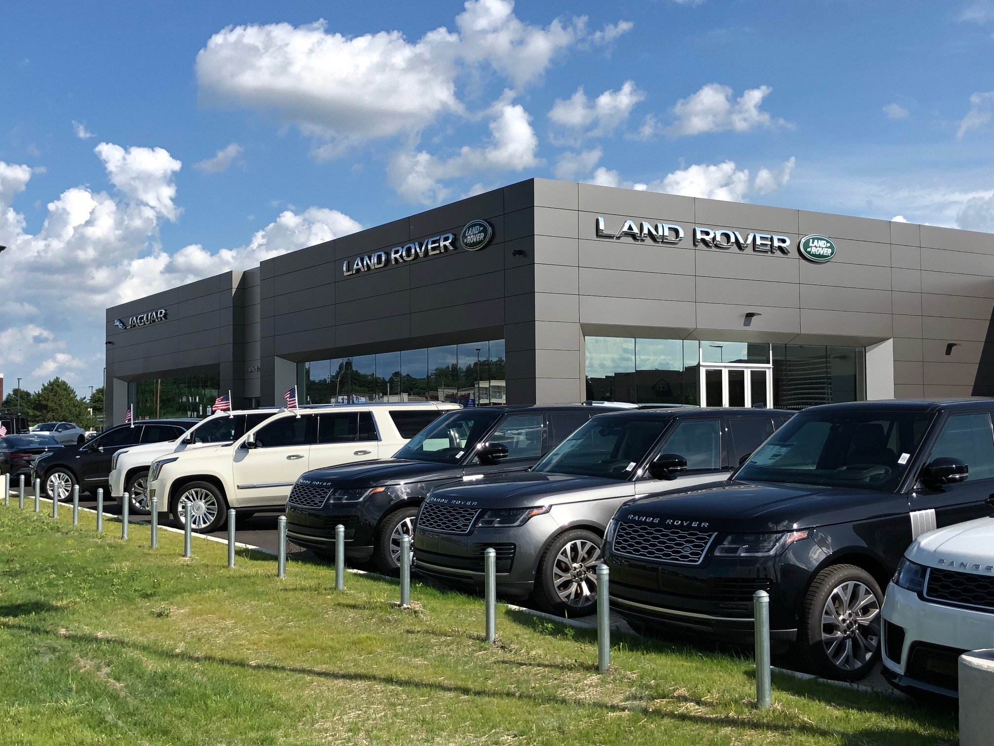 South Shore Land Rover Jaguar in Schererville, IN 46375