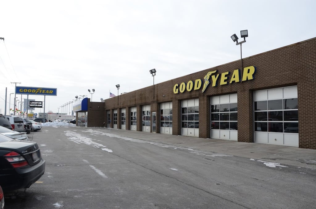 Levin Tire & Service Center - Highland | Highland, IN 46322