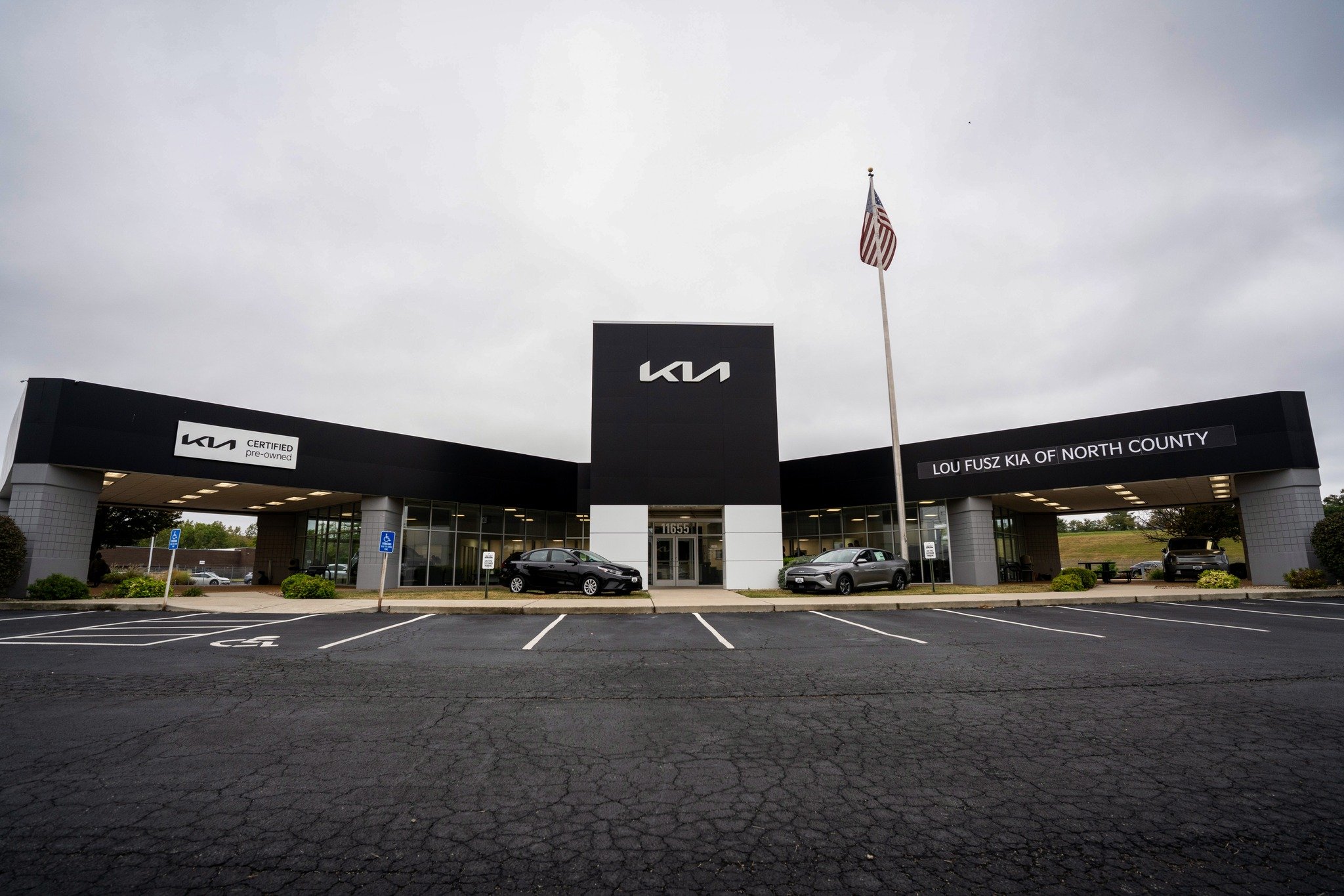 Lou Fusz Kia of North County in Florissant, MO 63033
