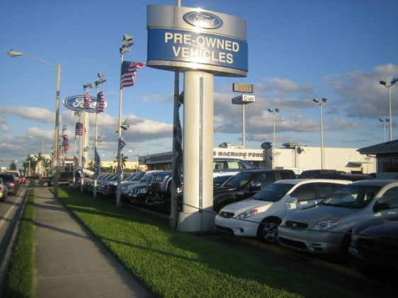 Gus Machado Ford Inc. in Hialeah, FL 33012