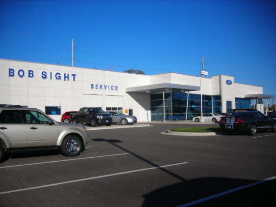 Bob Sight Ford in Lee's Summit, MO 64063